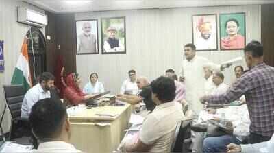 MCM senior dy mayor alleges assault, death threats by mayor’s supporters, House meeting called off