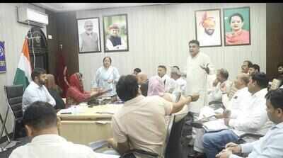 MCM senior dy mayor alleges assault, death threats by mayor’s supporters, House meeting called off
