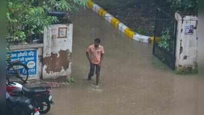 Wet spell to continue till Aug 6, showers trigger waterlogging, snarls