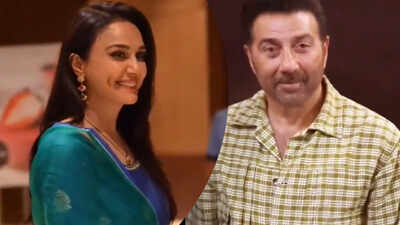 Preity Zinta joins Sunny Deol for 'Batwara 1947' promotions; Fans mesmerised by duo's  timeless chemistry and 'youthful' appearance - WATCH