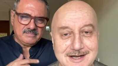 Anupam Kher celebrates Boman Irani's wrap on 'Khosla Ka Ghosla 2'; says, 'His ability to make every scene richer is extraordinary'