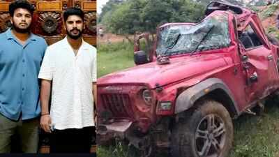 2 dead, 3 injured as SUV topples near Bengaluru