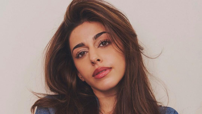 Inside Alaya F's fitness routine: Aerial splits, yoga blocks and kickboxing; the grind behind the glow