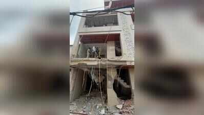 Police, JDA raze criminal couple’s illegal building