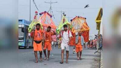 Three kanwar pilgrims die in DME crash