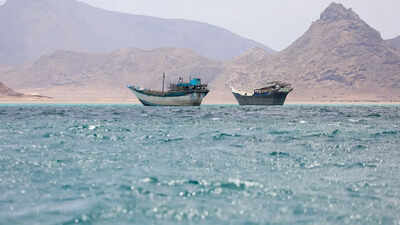 25 India-bound ships in Hormuz; government set to evacuate 13 soon