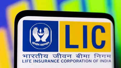 Government mops up 31.5k cr from LIC share sale