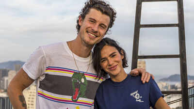 Shawn Mendes makes romance with Bruna Marquezine Instagram-official with adorable birthday post - PICS