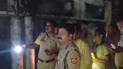 Pratapgarh house collapse kills 6 of family, lone survivor critically injured