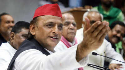 PD is short form for Pandits in SP's PDA, says Akhilesh Yadav