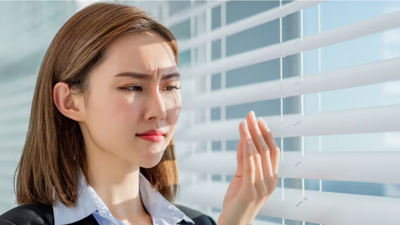 Why humidity doesn't hydrate your skin: The science behind monsoon skin damage