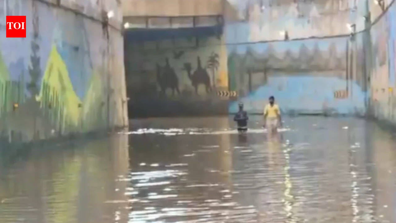 97mm rain leaves Gurgaon waterlogged, commuters stranded