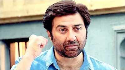 Sunny Deol's ‘Parshuram’ pushed to 2027 amid director Nikhil Nagesh Bhat's  Hollywood project - Reports