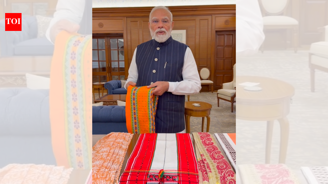 'Celebrate handloom day like you marked friendship day': PM Modi's appeal in another Insta video