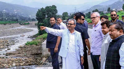 J&K CM visits flood-hit Rajouri, reviews relief measures