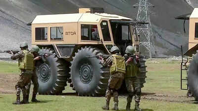 Landmine blast injures Army duo in Poonch’s Mendhar, 2 rusty shells destroyed in Mankote sector