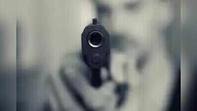 Robbers fire at farmer, flee with two gold chains worth Rs11 lakh