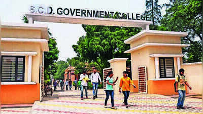 MCom tops the charts, physics drops the ball during SCD Govt College admissions