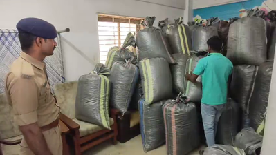 2.5 tonnes of poppy husk seized on expressway