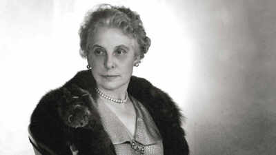 Fashion quote of the day by Edna Woolman Chase: 'Fashion can be bought. Style one must possess'