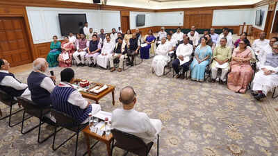 'Avoid Lutyens web': PM Modi's advise to 45 NDA MPs at breakfast meet