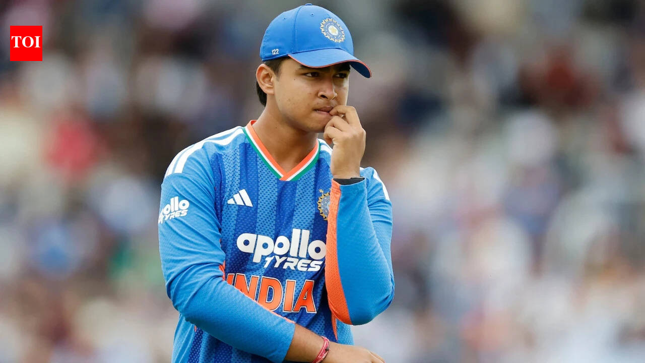 'தேவையற்ற அழுத்தம்': வைபவ் சூரியவன்ஷியின் துணை கேப்டன் பதவியால் கேள்வி எழுப்பிய முன்னாள் கிரிக்கெட் வீரர்