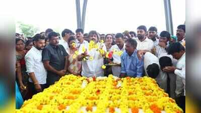 Will urge CM to announce compensation for farmers affected by crop loss: Yathindra