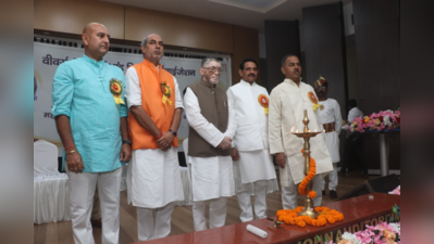 Youth can add fresh energy to handloom: Guv