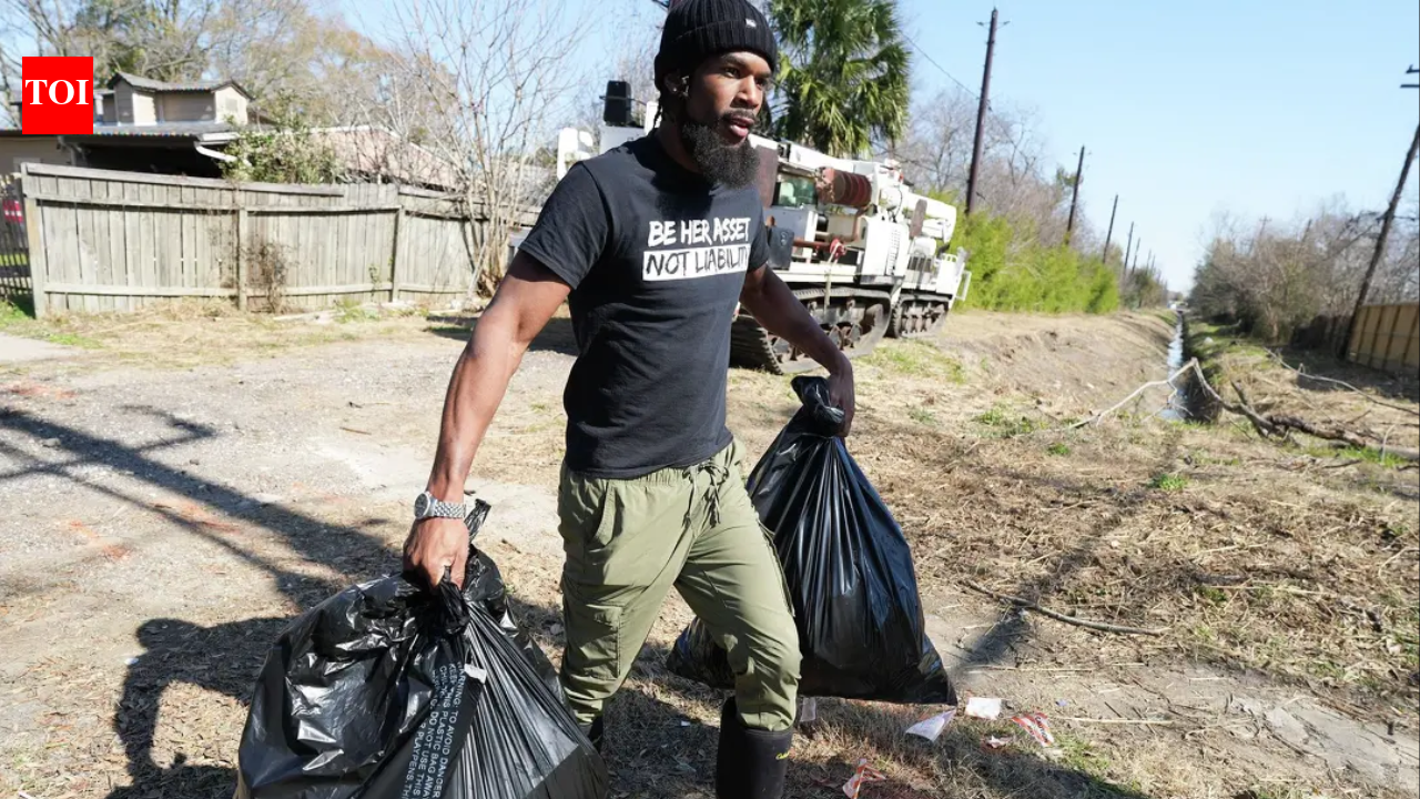 One man began clearing dumped trash alone; his daily cleanups grew into a 100-volunteer movement