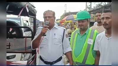 Vendors, e-rickshaws to go off NH 127B at Tamarhat