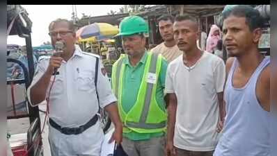 Vendors, e-rickshaws to go off NH 127B at Tamarhat