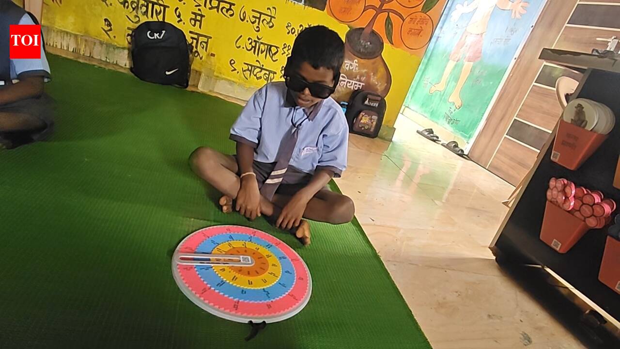 At Bhamragad ZP, kids using smart vision goggles, tablets