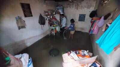 Clear muck from homes before offering compensation, say flood-hit