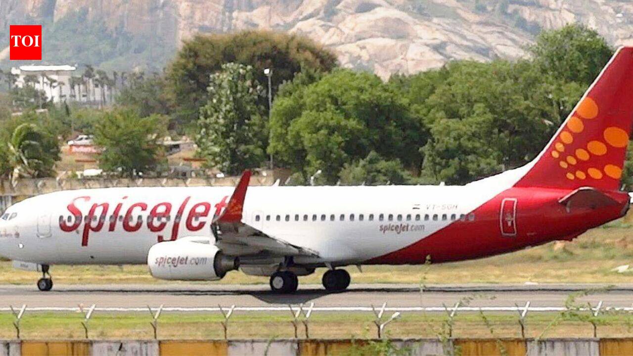 Delhi-Pune SpiceJet flight delay leaves flyers stranded for five hours