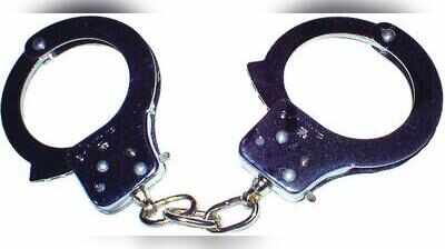 Crime branch nabs 3 within 24 hours of shooting, gold chain robbery