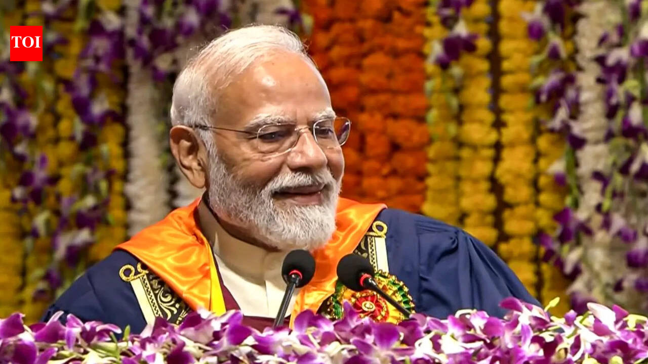 'Keep your curiosity alive': PM Modi addresses IIT Delhi graduates; highlights rapid tech shift