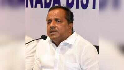 Ensure maximum relief for calamity-hit poor families: Khader to officials