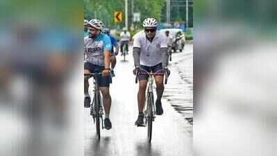 Cops to take a new look at cycle curbs in city