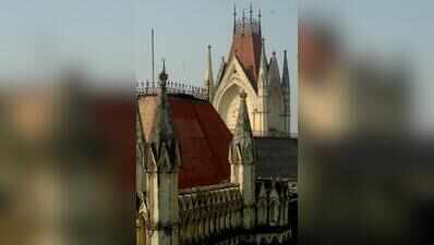 8 Calcutta HC addl judges take oath