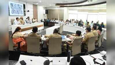 Pune collector directs officials to ensure pothole-free roads by Aug 31, fix 43 black spots by Oct 10