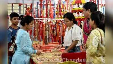 Couriering rakhi to your brother abroad? Shell out 7-10% more