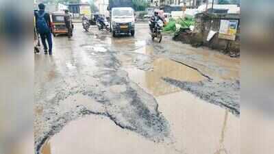 Snarls caused by potholes choke Chakan MIDC, industrialists & residents seek urgent repairs