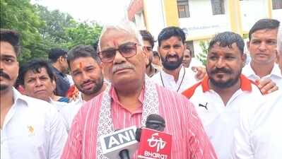 Dilawar accuses Gehlot govt of selling exam papers