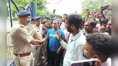 Relatives allege negligence, protest outside school