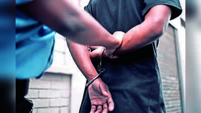 Youth killed over ties with girl; juvenile among 5 held