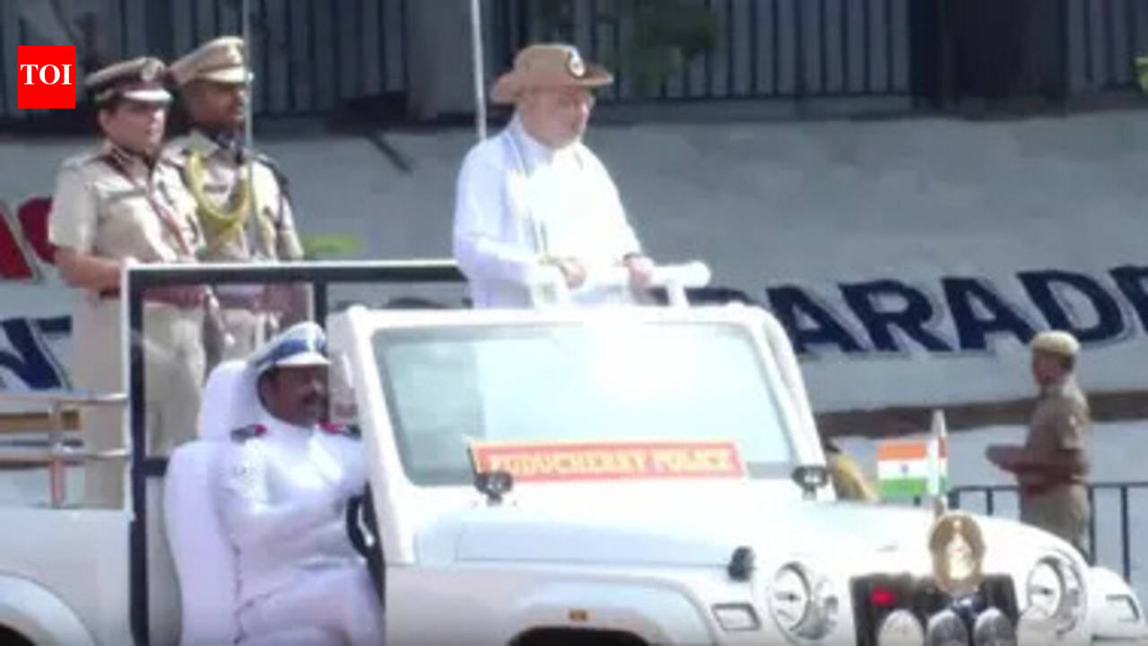 Amit Shah presents President’s Colour to Puducherry Police