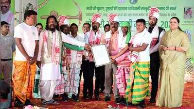 Six Bokaro villages get forest rights over 4,300 acres at festival