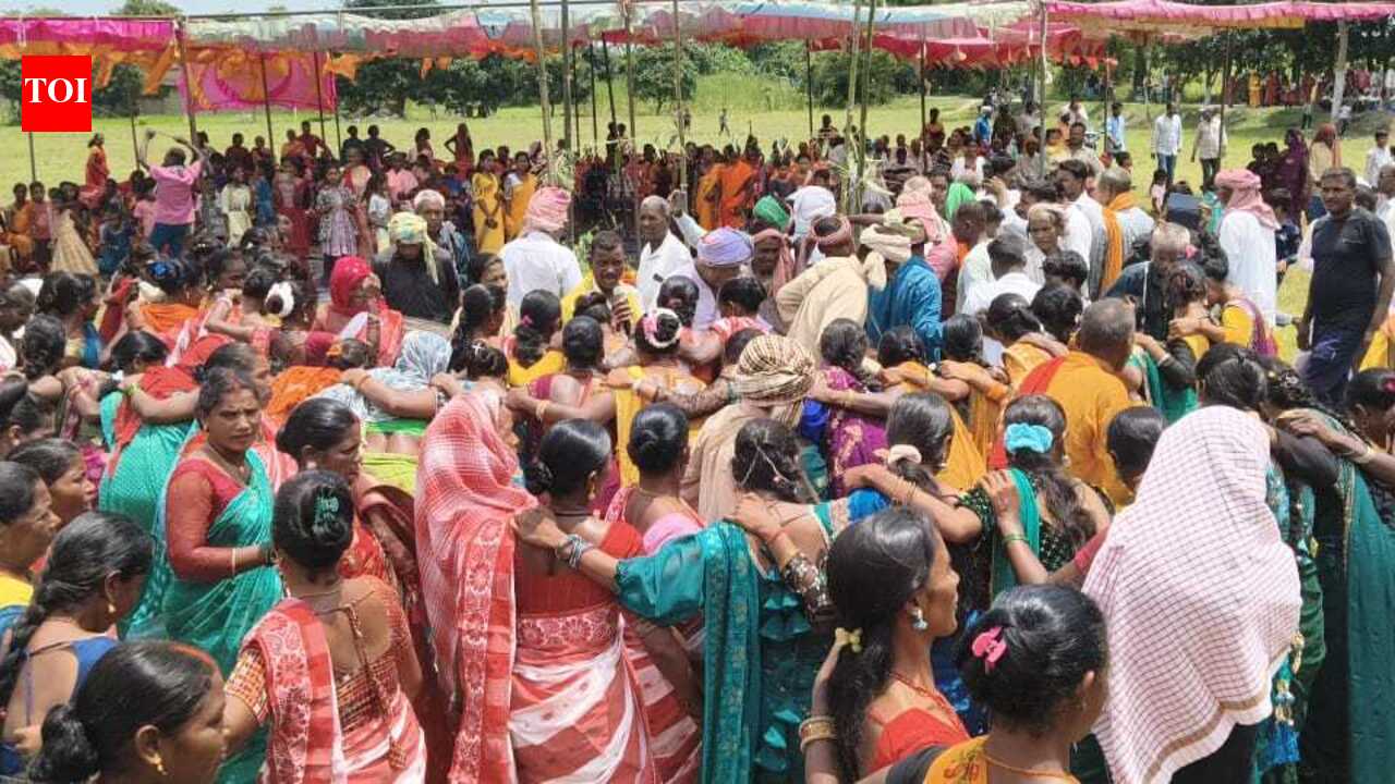 World Tribal Day celebrated with traditional fervour in W Champaran