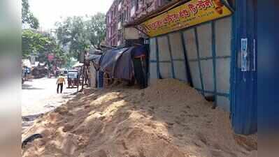 Truck overturns, damages shops on BT Road