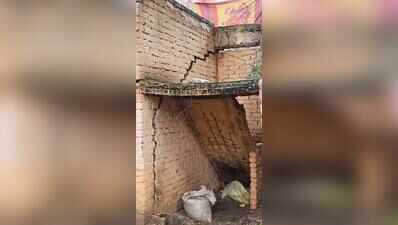 Shikariyon Ki Mori residents fear losing homes as cracks appear, roads cave in